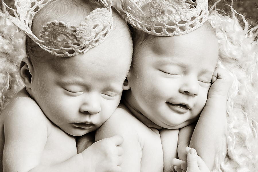 Zwillingspärchen im Fotostudio Paderborn