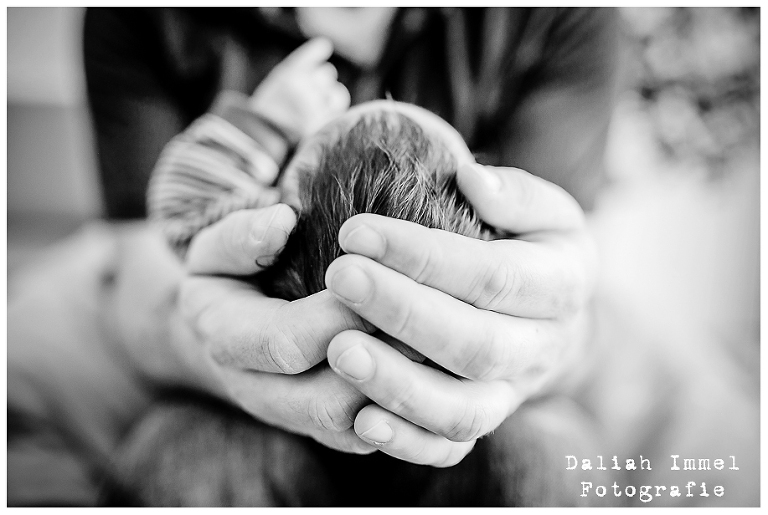 Natürliche Familien- und Babyfotografie Wiesbaden Westerwald Neugeborenenfotografie-006