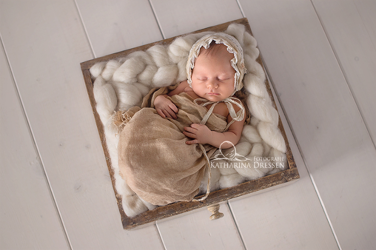 Babyfoto-Shooting_Babyfotograf_Babyfotos_newborn_Baby_Geburt_Babyfoto-shooting_KatharinaDressen