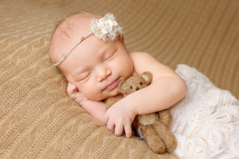 neugeborenen-fotoshooting-paderbornbabyfotos-bielefeld-babyfotoshooting-oelde-luisa-16