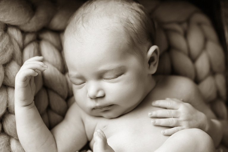 neugeborenen-fotoshooting-paderbornbabyfotos-bielefeld-babyfotoshooting-oelde-luisa-19