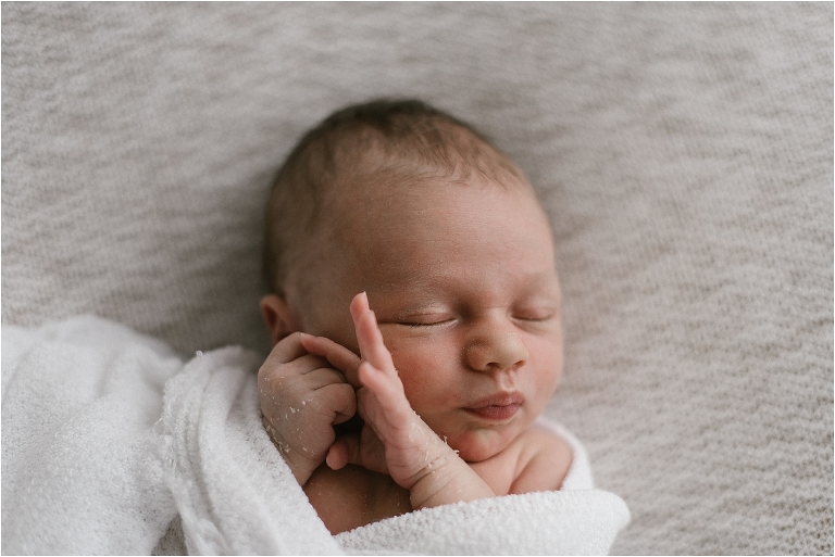 Newborn, Babybilder, Babyfotos, Mamababybilder, Babyfotograf, Newbornfotograf, Fotograf Ostschweiz, Corinne Chollet