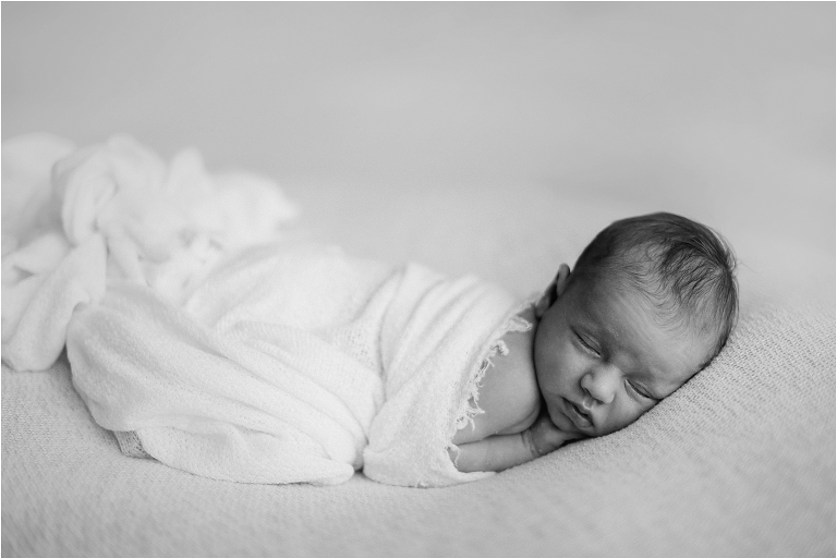 Newborn, Babybilder, Babyfotos, Mamababybilder, Babyfotograf, Newbornfotograf, Fotograf Ostschweiz, Corinne Chollet