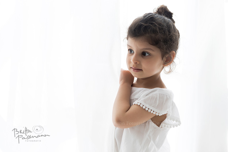 Britta-Passmann-Kinderfotos-Fotostudio-Dortmund-pure-white